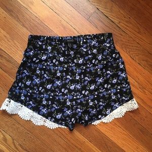 Flowy shorts